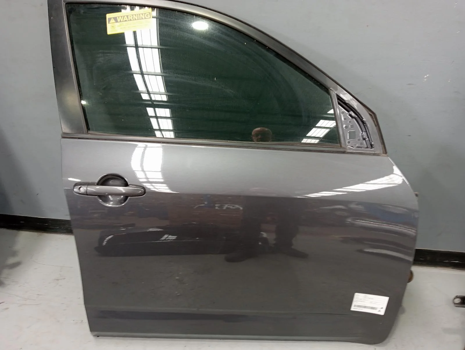 TOYOTA RAV4 RIGHT FRONT DOOR ACA33/ACA38, 11/05-12/12 2011