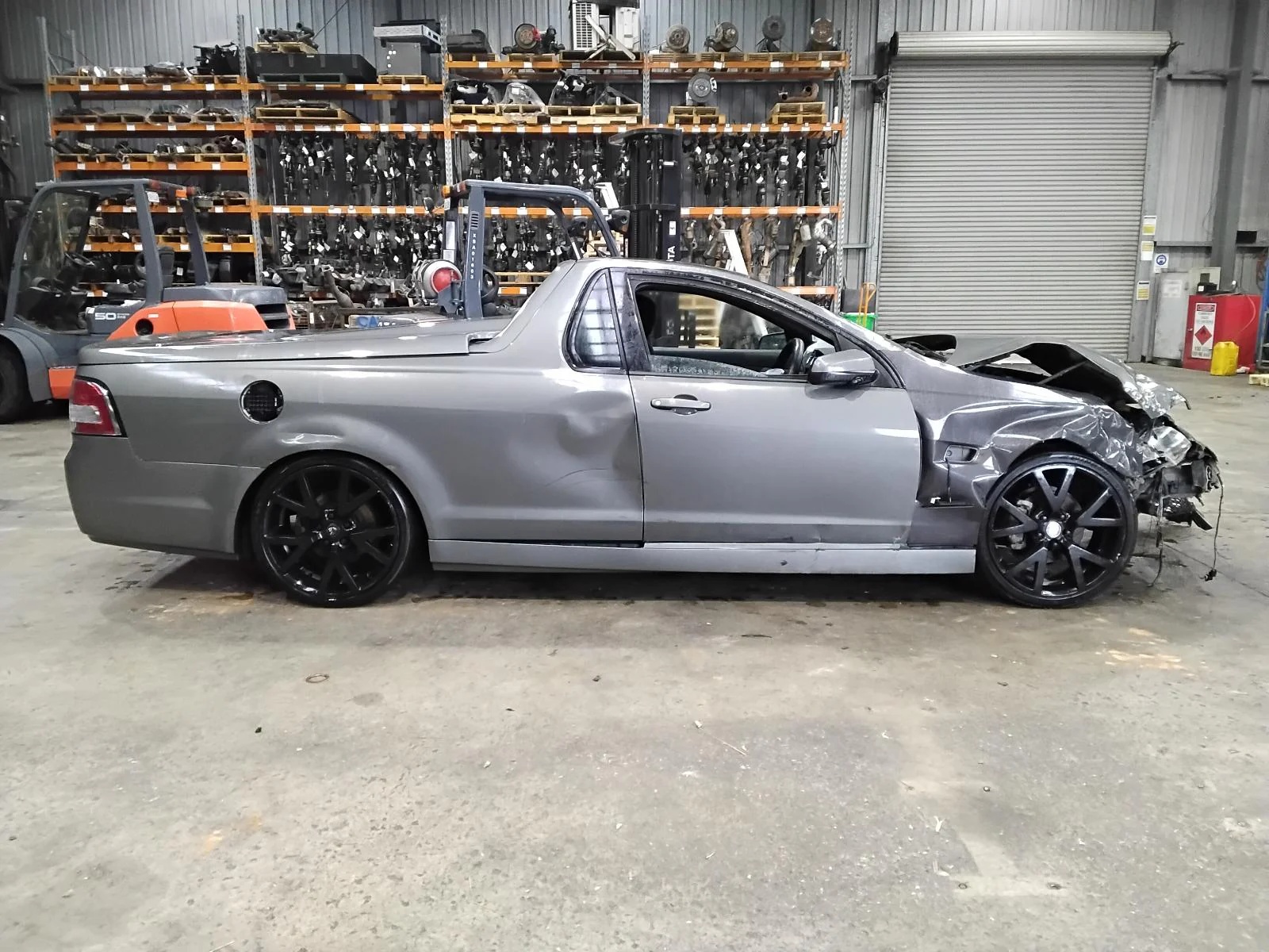 HOLDEN COMMODORE LEFT REAR SIDE GLASS VE, UTE, 07/06-05/13 2011 - Image 11