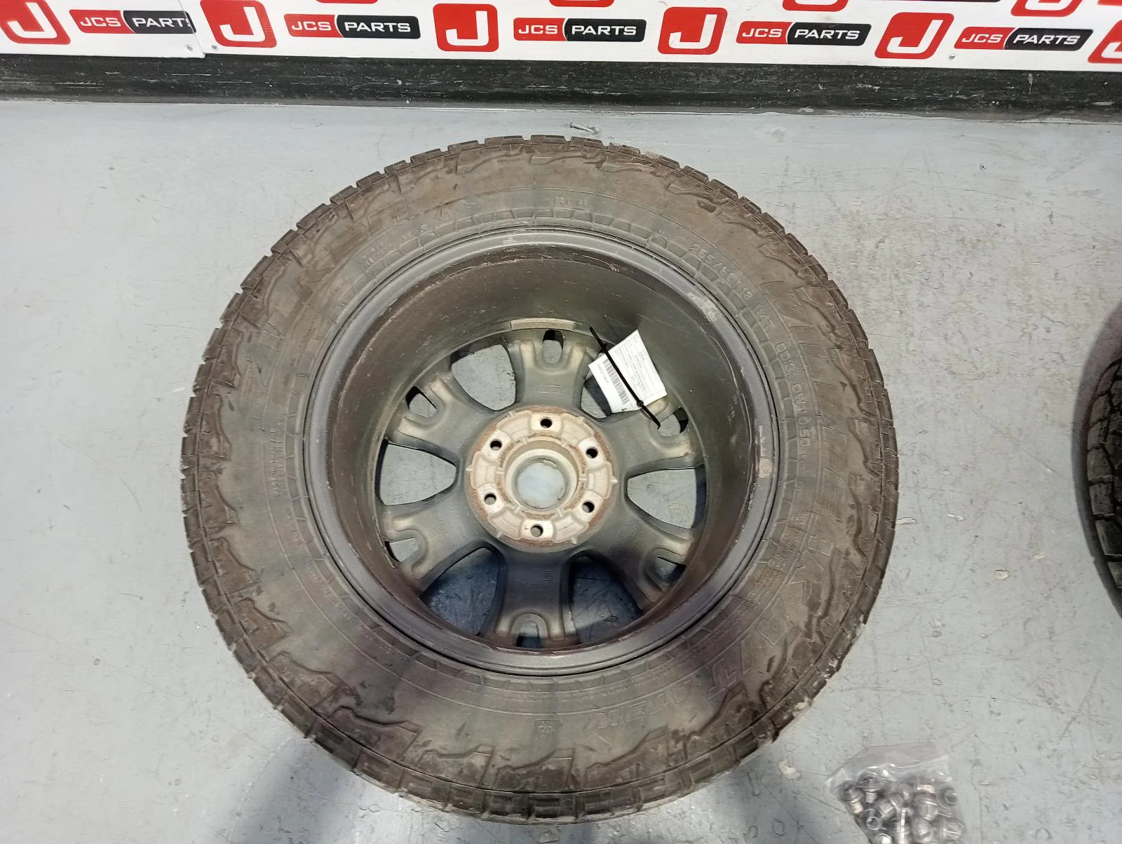 FORD RANGER WHEEL ALLOY FACTORY, 18X8IN, 6 V SPOKE, WILDTRAK, BI-COLOUR, PX SERI - Image 5